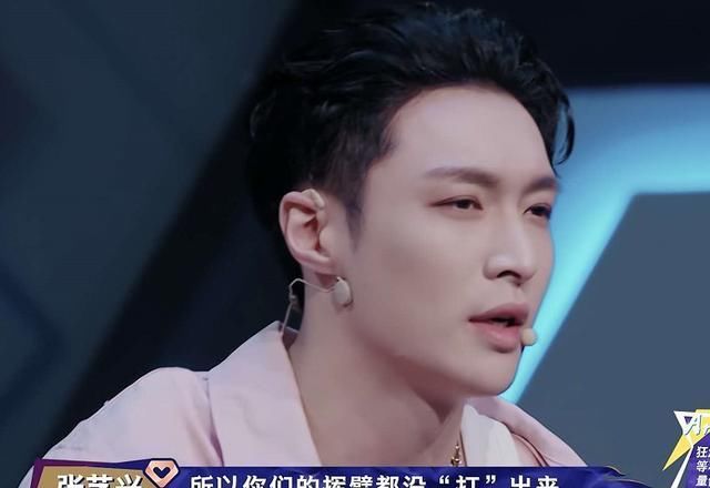  节目|《街舞3》王一博这的3次评判，对舞者够专业，做队长他独一无二