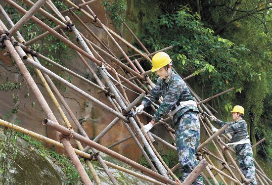 受困群众|秣马厉兵保汛期平安