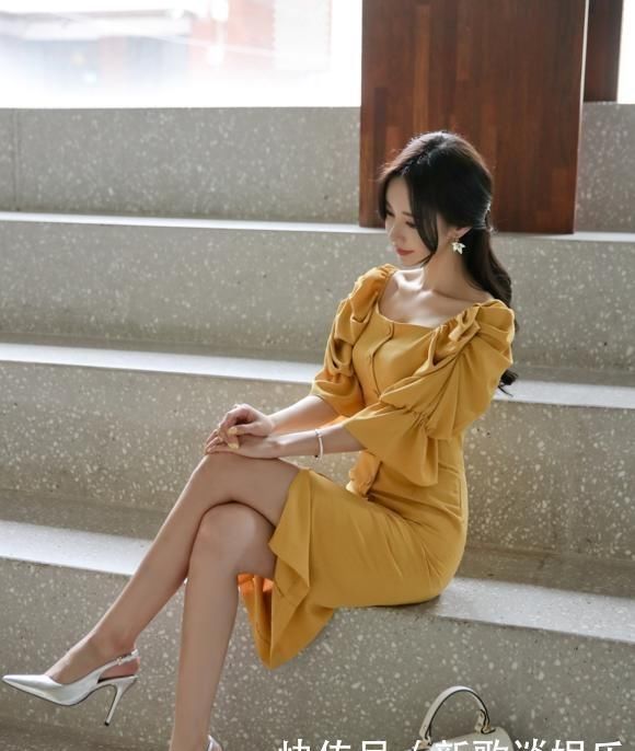 嫩黄|孙允珠：蛋挞夏荣絮彩花边嫩黄连衣裙写真