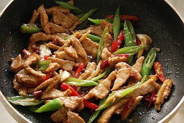 不柴|牛肉怎么炒嫩滑又好吃?掌握这些技巧,牛肉嫩而不柴,鲜香美味