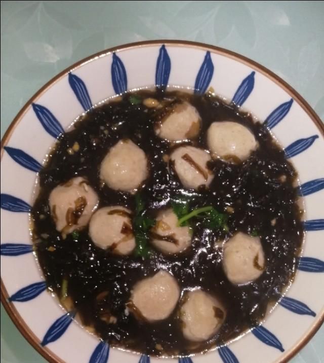  必备|一家三口的晚餐不随意，海鱼必备，肉菜汤齐，营养美味光盘不浪费