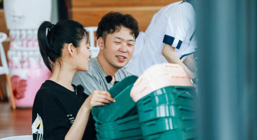 节目|《中餐厅》尴尬收官,半集尬聊吐槽,却暴露节目录制隐患问题