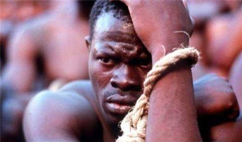  强壮|黑人天生强壮，为什么被贩卖后不反抗？专家：看看印第安人的情况