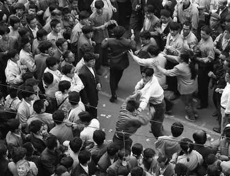 桑塔纳|90年代风靡全国的2元抽桑塔纳:其实是一场骗局,至今还有人上当