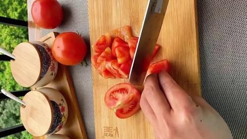  超级|西红柿炒鸡蛋时，多放1样食材，酸甜味美鲜嫩爽脆，宝宝超级喜欢