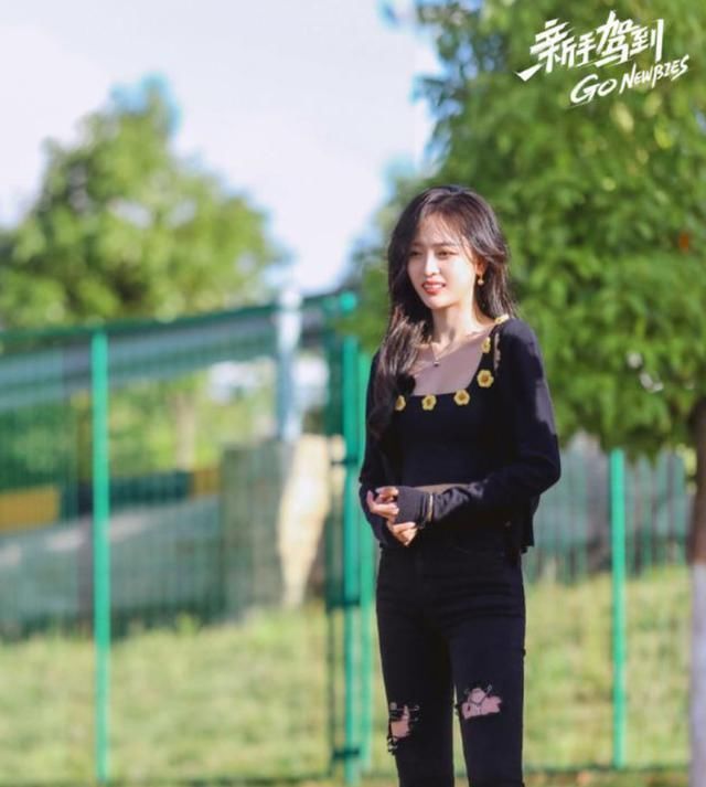  解释|科目一68分？吴宣仪粉丝疯狂解释，从快本就可以看出她的智商！