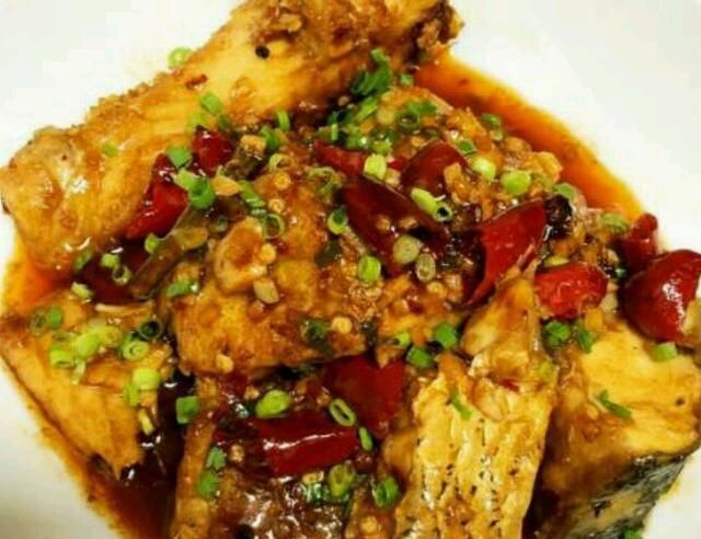  老幼|懒人版红烧鱼块做法简单，营养丰富，老幼皆宜