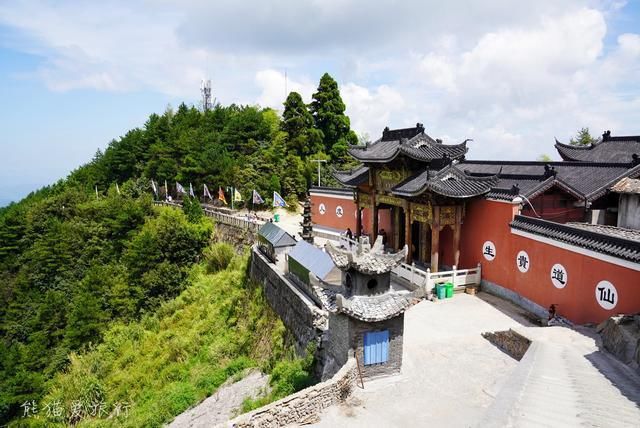  大山|这个隐于大山的小村，演绎最美中国风，夜幕让人一秒遁入仙境