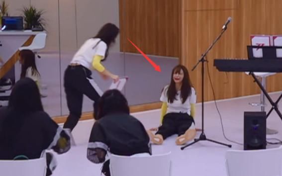  档综艺节|从全网黑到零差评，短短几年逆转翻盘，沈梦辰是如何做到的？