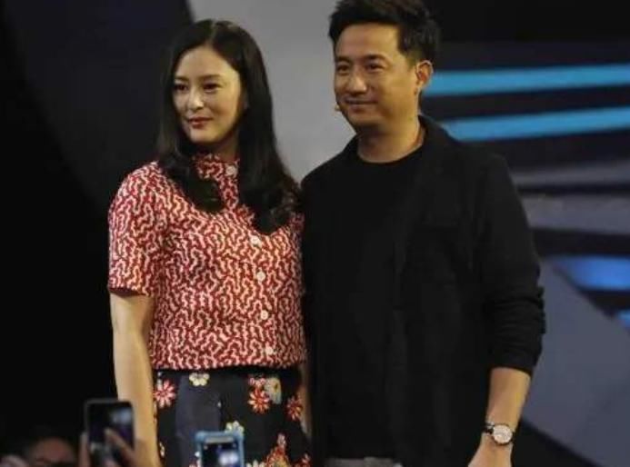  勿扰|在《非诚勿扰》做情感专家，私下竟和丈夫离婚，网友：黄澜太可笑