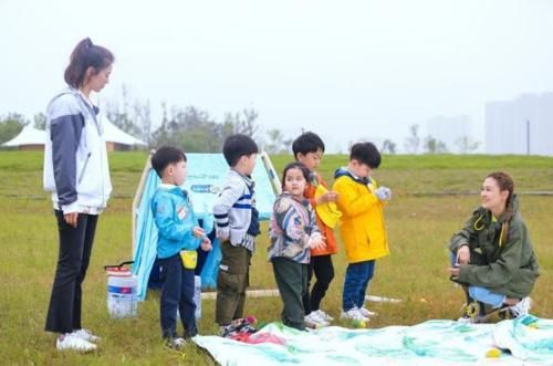  吃饭|应采儿回呛朱丹获3000万点赞：孩子吃饭的样子，是你的真实家教