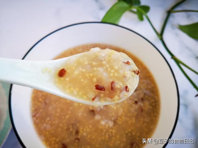 食材|谁说吃粥没营养?分享7种适合北方人口味的粥,全都比白粥有营养