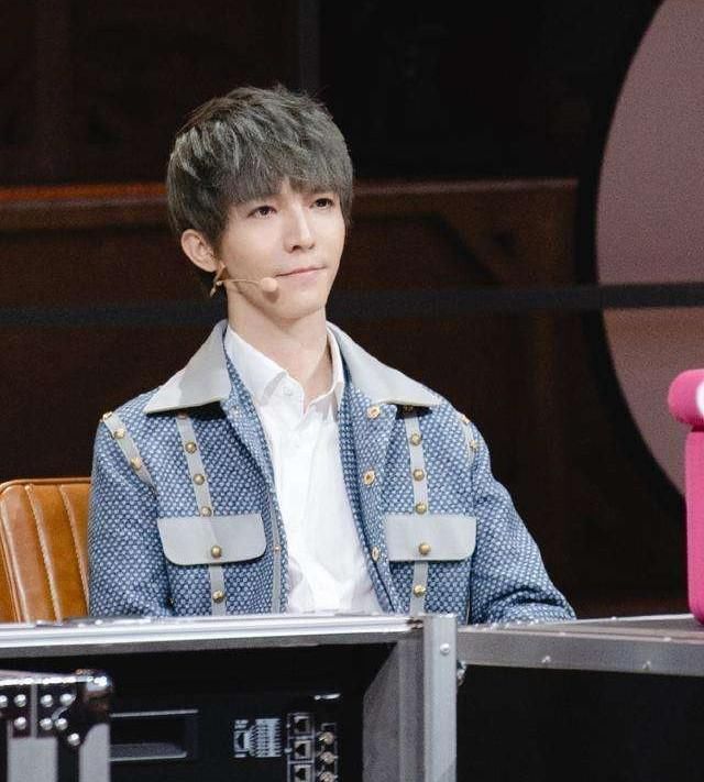  李成儒|三当导师，怼郭敬明，批小鲜肉，李成儒自己的演技够格吗？