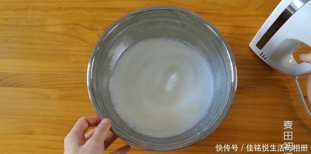 轻松|儿时的经典味道,柔软湿润的古早味蛋糕,新手也能轻松做