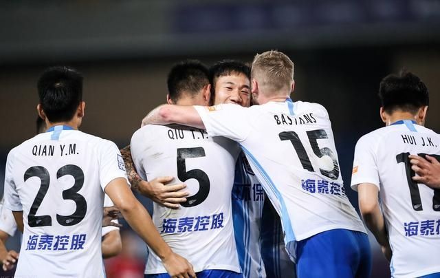 分钟|中超刺激2-2!第94分钟压哨世界波扳平!65岁名帅激动到喘不过气