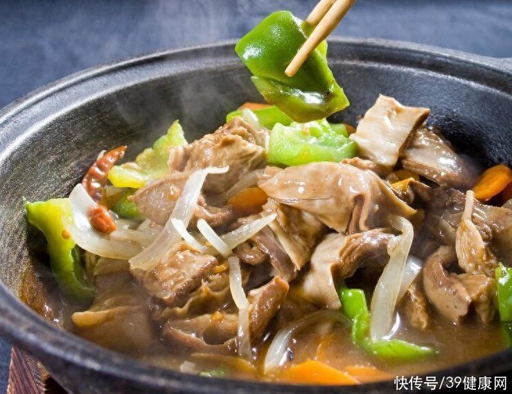得了胃病后，这4种水果可能会格外“伤胃”，再爱吃也要管住嘴2023
