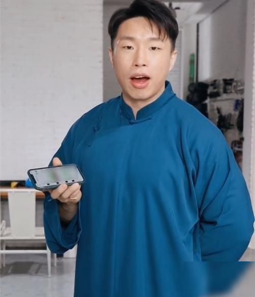  烧饼|德云斗笑社第二期：烧饼公开回忆当年退社，却有人说在蹭曹金热度