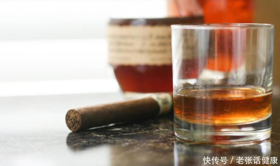 三伏天糖尿病人须警惕这三种病(三伏天来袭，糖尿病人牢记“六宜六忌”，帮助控血糖，平安过夏天)