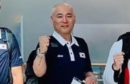 哭诉|韩国女将遭施暴自杀，其父哭诉：报警5个月都没人管