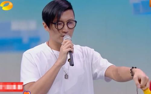  快乐|《快乐大本营》下期要火，霍汶希带英皇当红艺人来袭，收视稳了！