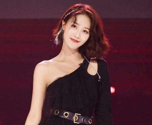  曝光|蓝盈莹家境曝光：富豪家庭，名媛小姐？原来我们都被她骗了