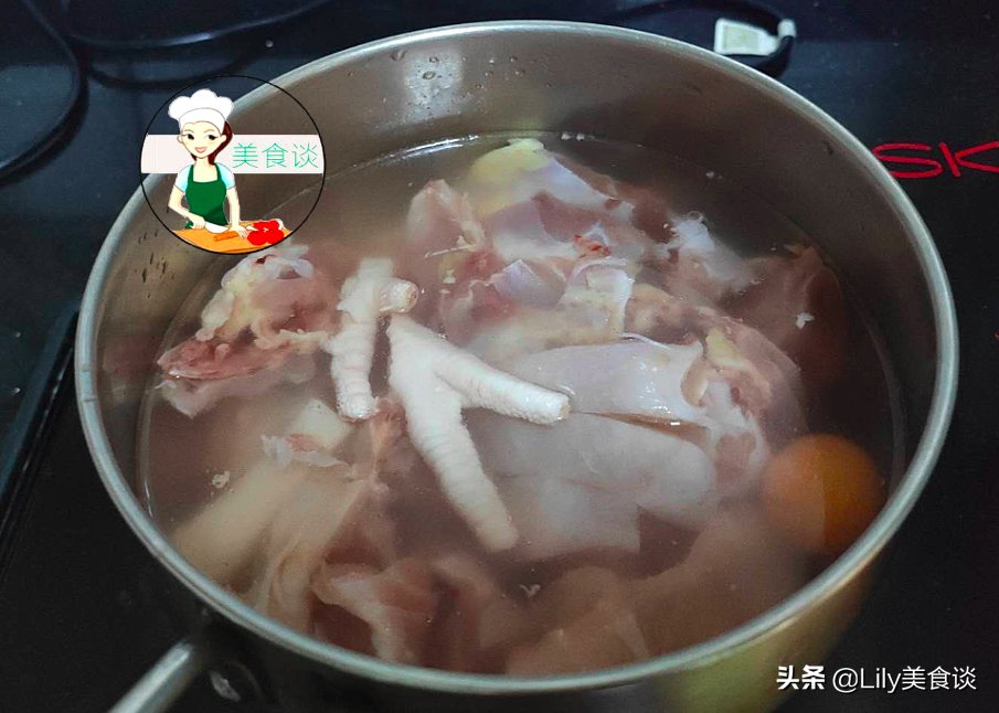样食|入秋后,煲鸡汤多加这4样食材,鲜甜滋补不上火,大人小孩都爱喝