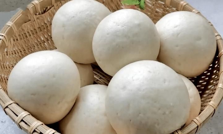  暄软劲道|蒸馒头时，别再傻傻只揉面，多加一步，馒头劲道，好吃不塌陷