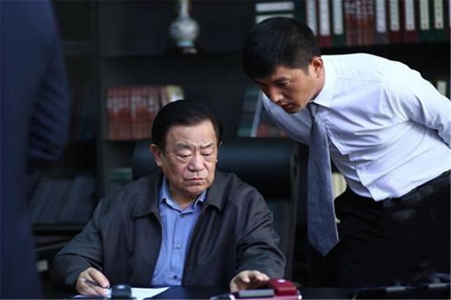 低调|高明：演艺界顶级老戏骨，曾一举拿下五个影帝，一生低调零绯闻