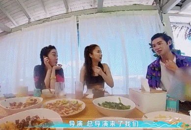  黄明昊|黄明昊到公司蹭奶为师妹投票，自曝抱选管哭，被迫吃霸王餐被通报