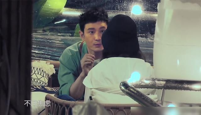 铁板|赵丽颖成黄晓明2号?还是常规套路,但这次《中餐厅》踢到了铁板