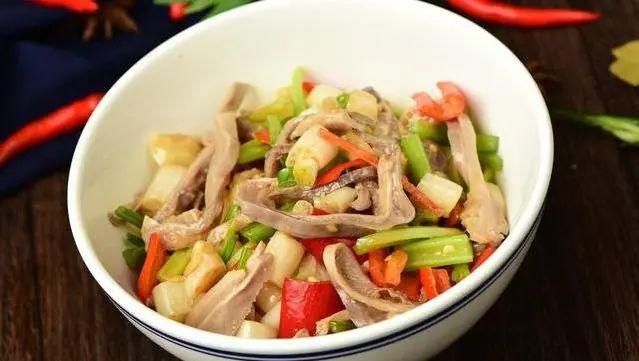 方法|炒的猪肚又老又硬，老是咬不动，教你一个方法，吃起来不费劲