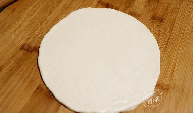 面粉|面粉别炸油条了,试试这样做,柔软香酥,保证吃一次就念念不忘