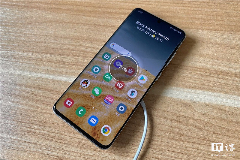 充电器|＂苹果 MagSafe 充电器＂第一时间开箱与简评