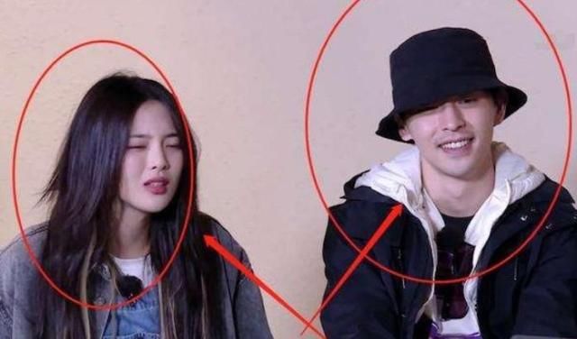  自觉|杨超越给邓伦夹菜，他下意识动作圈粉无数，网友：单身人士的自觉