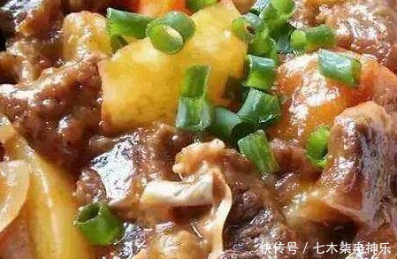  多汁|味道醇厚营养丰富，鲜嫩多汁肉烂脱骨，吃完再来一碗