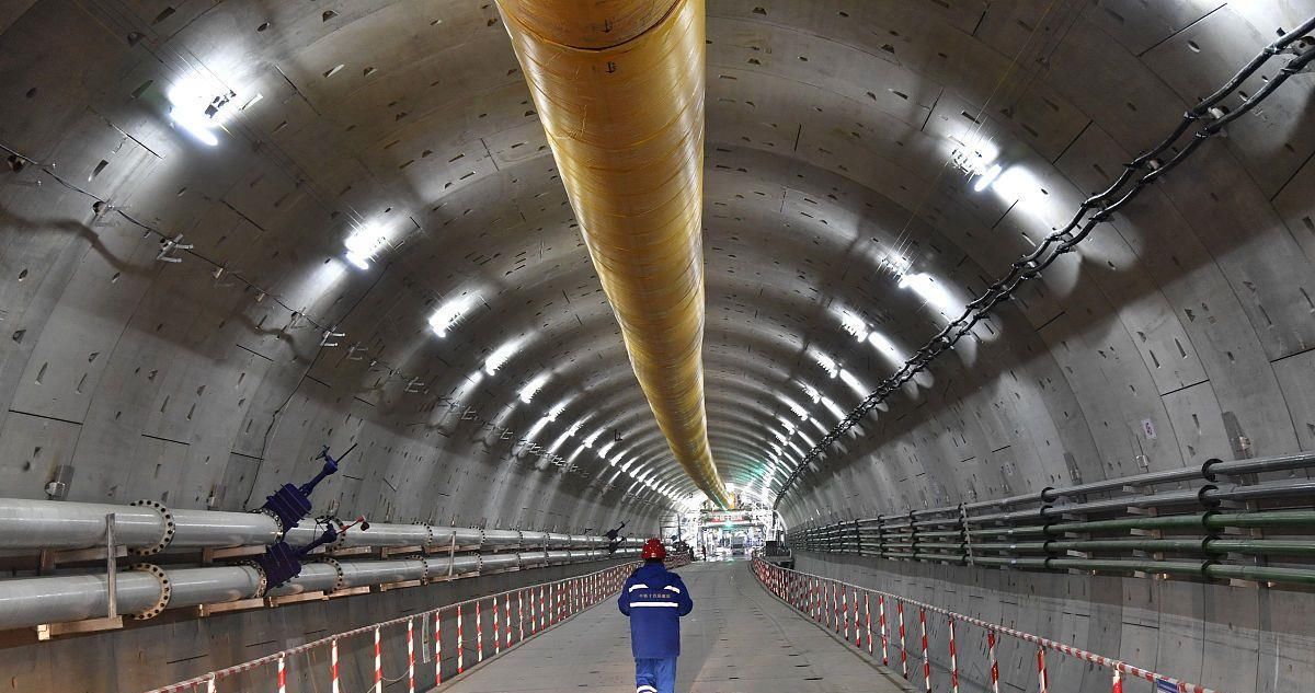 发现自己|SCP-406梦游者隧道,当你醒来的时候,发现自己在一个废弃隧道里