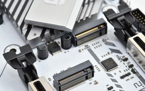  三代锐龙|AMD 3000XT系列处理器首测 性能上升功耗不变