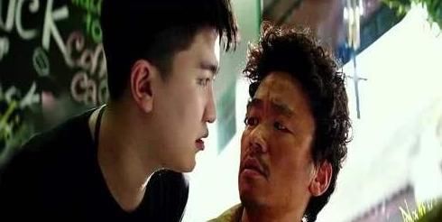 演员|他究竟有何背景？被尔冬升批演技烂，第一次演戏却＂搬动＂半个娱乐圈