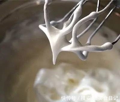  细砂糖|翻糖先生今日推荐——果酱黑巧半糖酸奶蛋糕