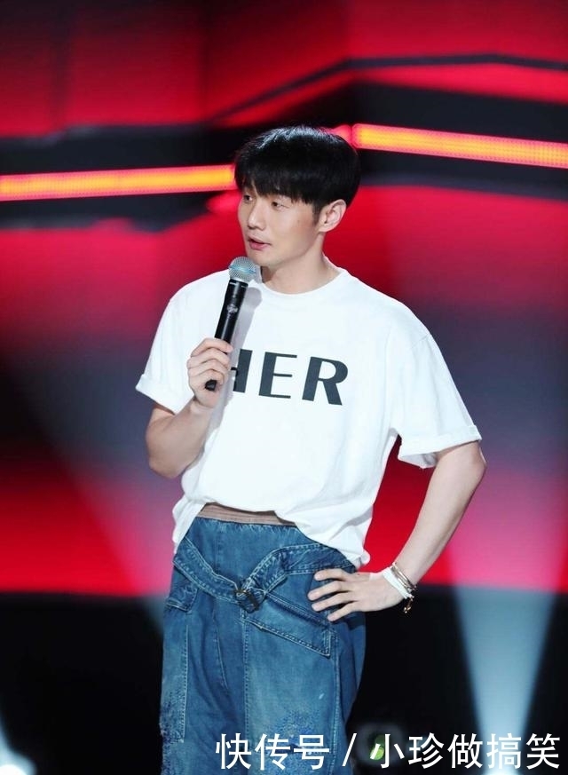  实力|《好声音》迎来首位差评导师，出道15年还不如李荣浩，被指没实力