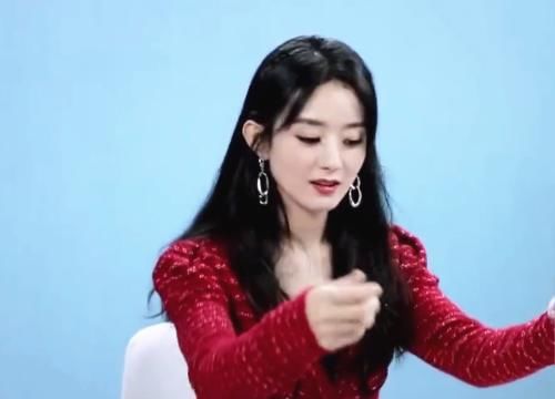 赵丽颖|赵丽颖因扒拉菜被吐槽后,吃螺蛳粉都不敢动筷,只能让王一博给夹