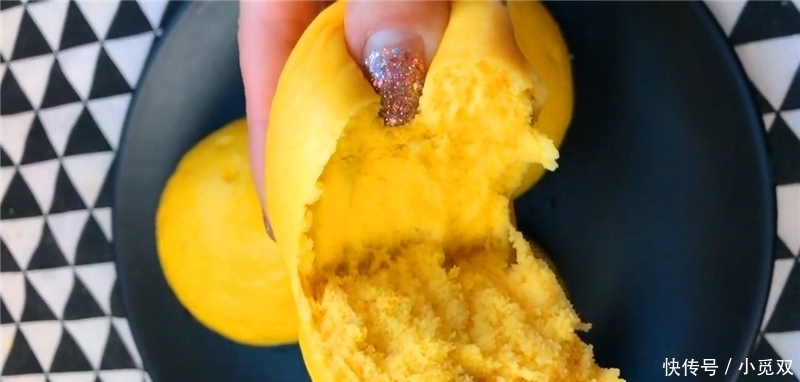 馒头|南瓜不要做南瓜饼了, 教你此种做法, 做出来个个按下去能回弹