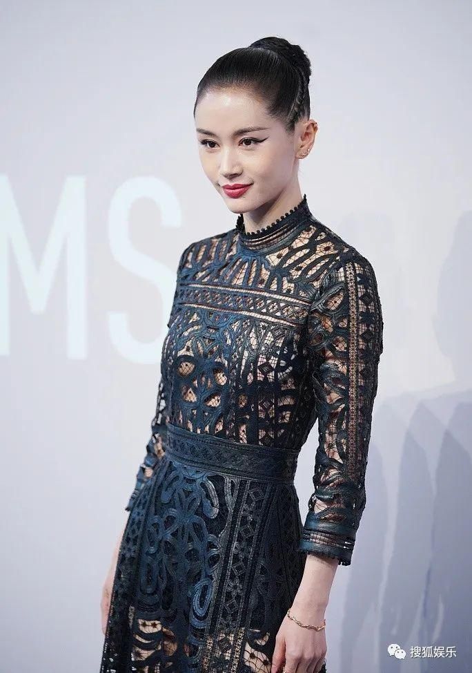  出轨|“方一凡”周奇恋情曝光？何猷启出轨？万茜车祸骨折12天后就复工？