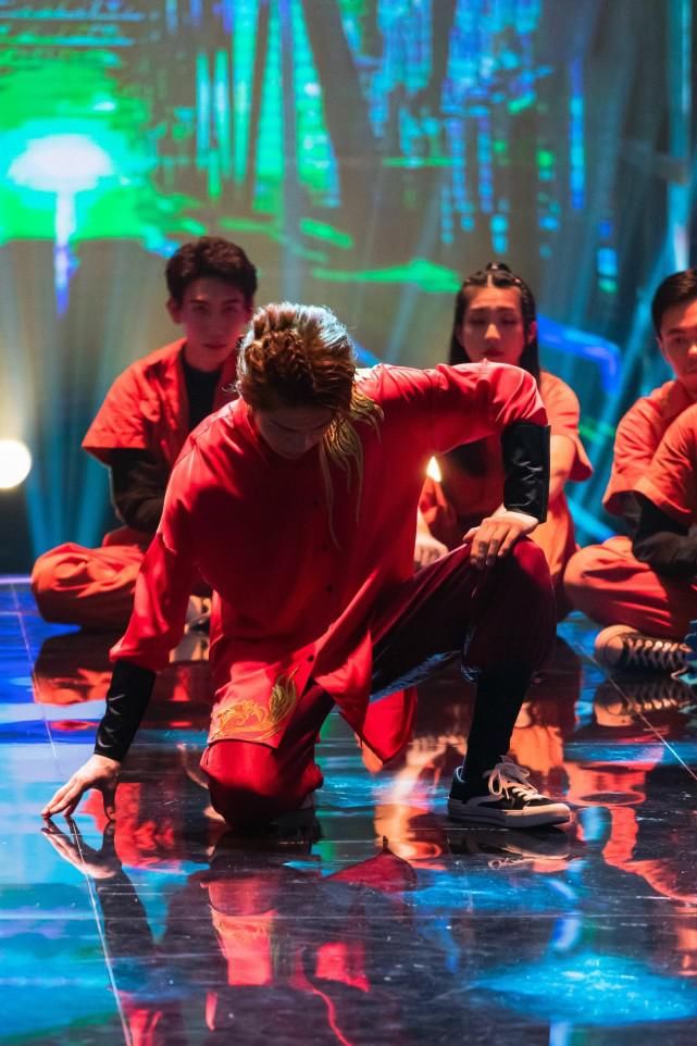  蒙面|蒙面舞王第四期对决来袭，全能舞者王晨艺带来惊艳舞台