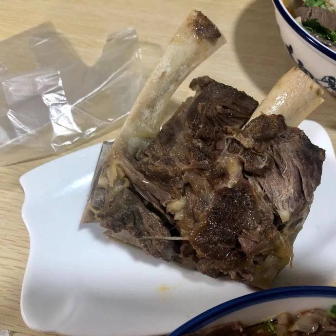 插花牛肉汤|十一去哪吃？快来看辣油君的美食推荐！