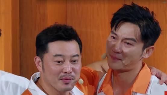  主题|《奔跑》VS《极挑》同样是围绕主题讲故事，细节处理高下立见