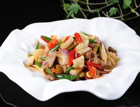  正当|秋后正当吃的菜，鲜嫩味美补蛋白，下锅一炒就能吃，遇到别错过