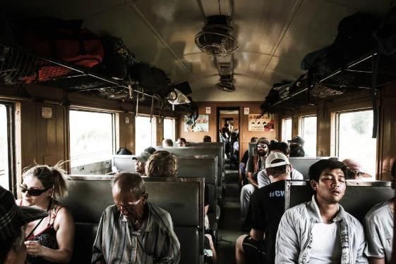  嘲笑|被很多人嘲笑的印度火车，其实一点都不沙雕