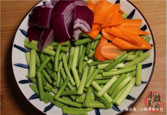 葱姜水|牛肉不管怎么做,千万不放盐和料酒腌,教你一招,牛肉嫩滑不柴