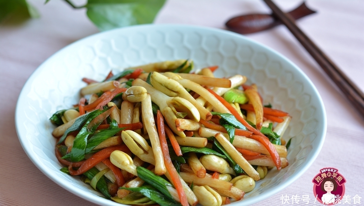 抢手货|此菜自然发芽有剧毒,人工发芽营养翻5倍,10元一斤成抢手货